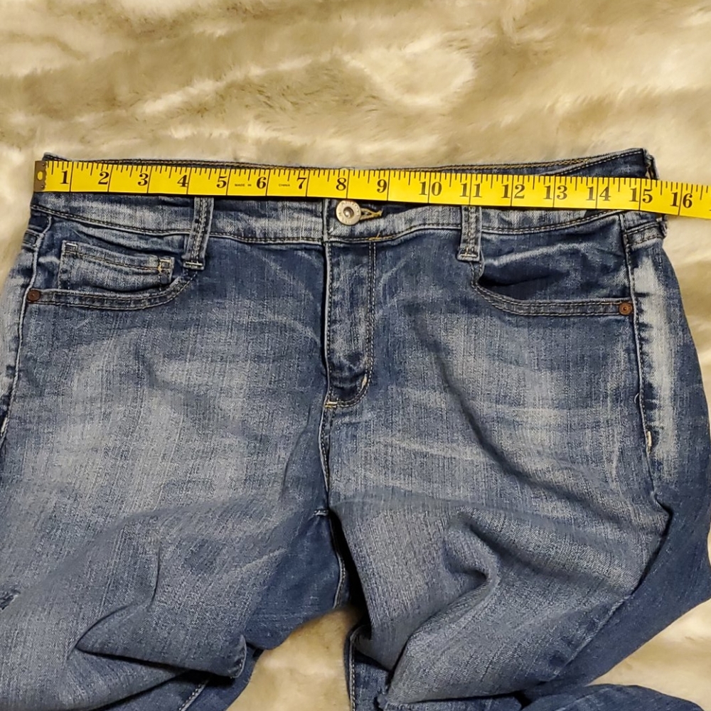Torn junior size skinny jeans - Picture 5 of 6